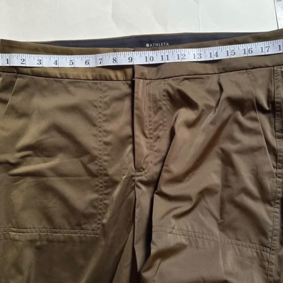 NWT Athleta Radiant Active Jogger Pants Olive Green Side Ankle Zippers- Size 14 - Picture 4 of 13